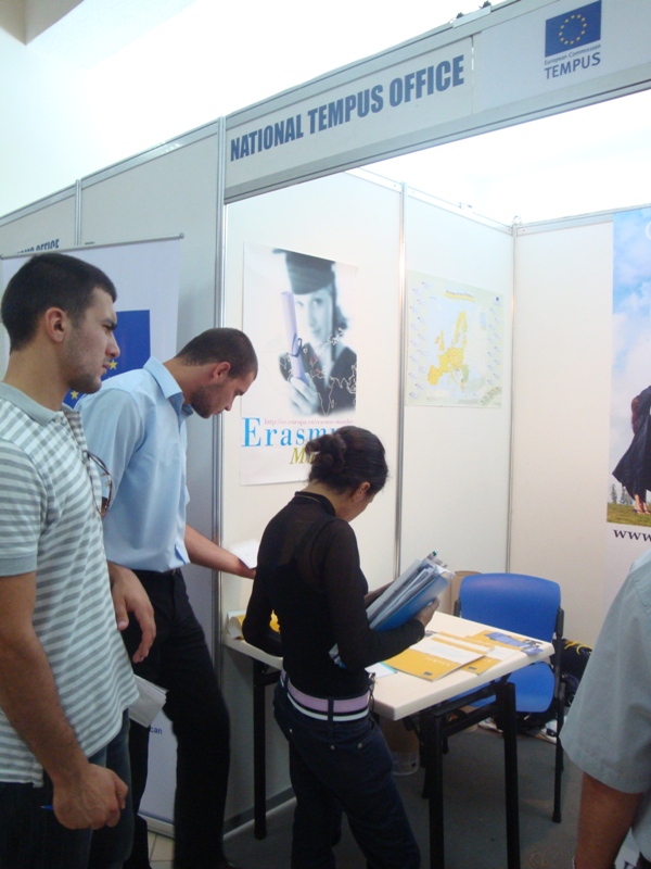 11-12, September 2009 3-rd Azerbaijan International Education and Career Exhibition